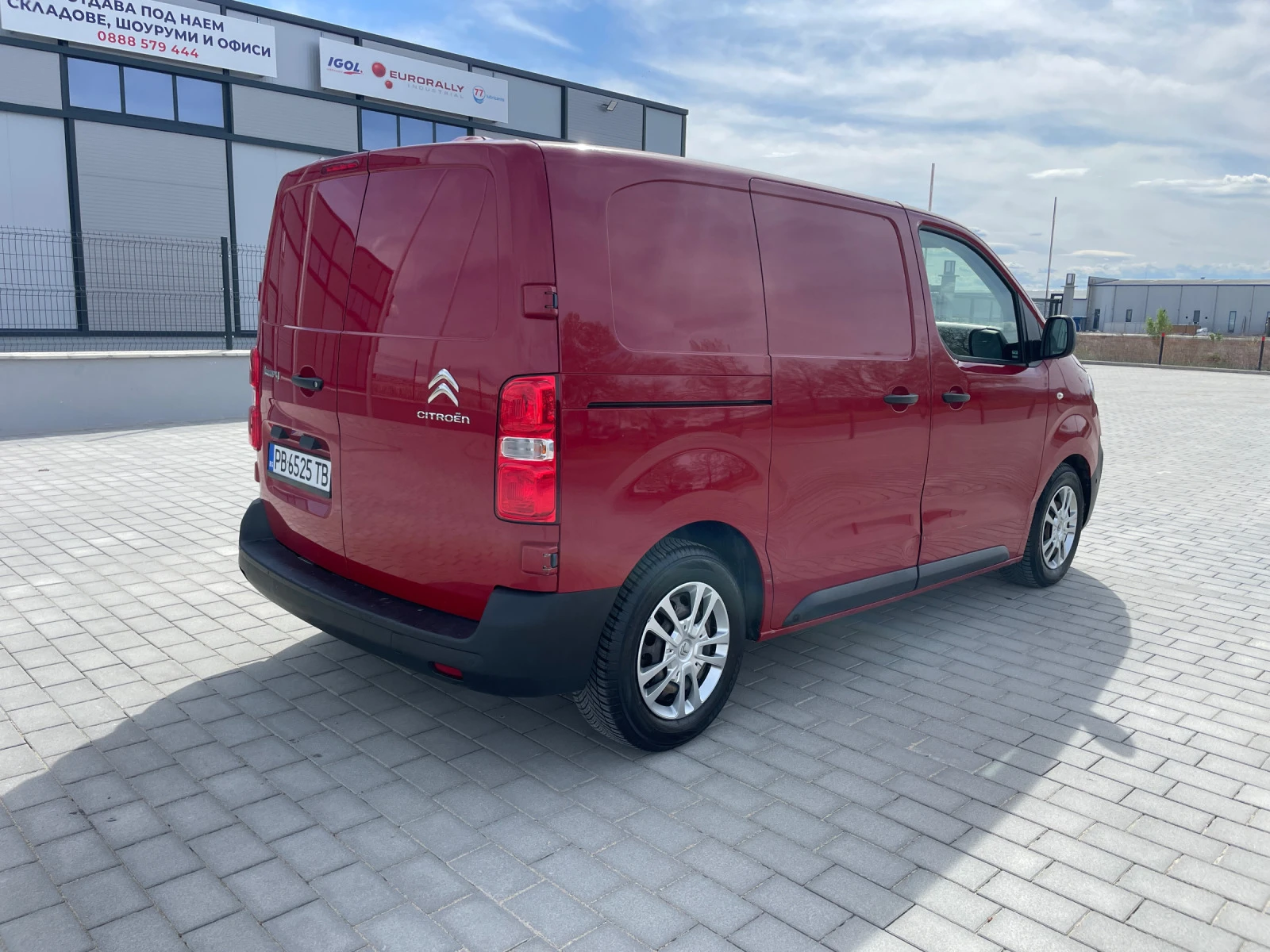 Citroen Jumpy 1.6 Blue HDI - изображение 4