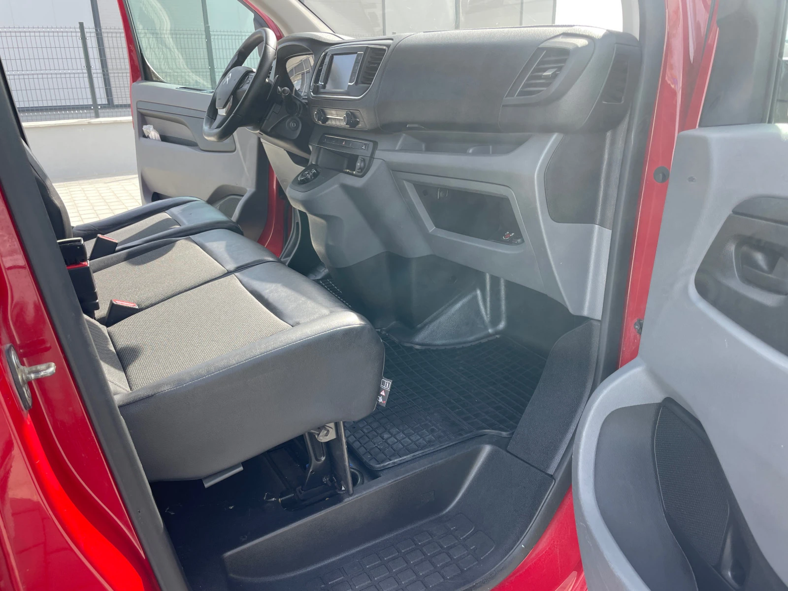 Citroen Jumpy 1.6 Blue HDI - изображение 8