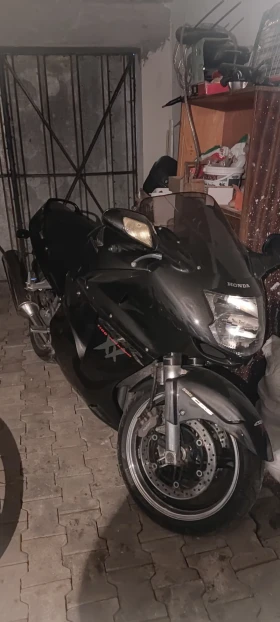     Honda Cbr 1100XX