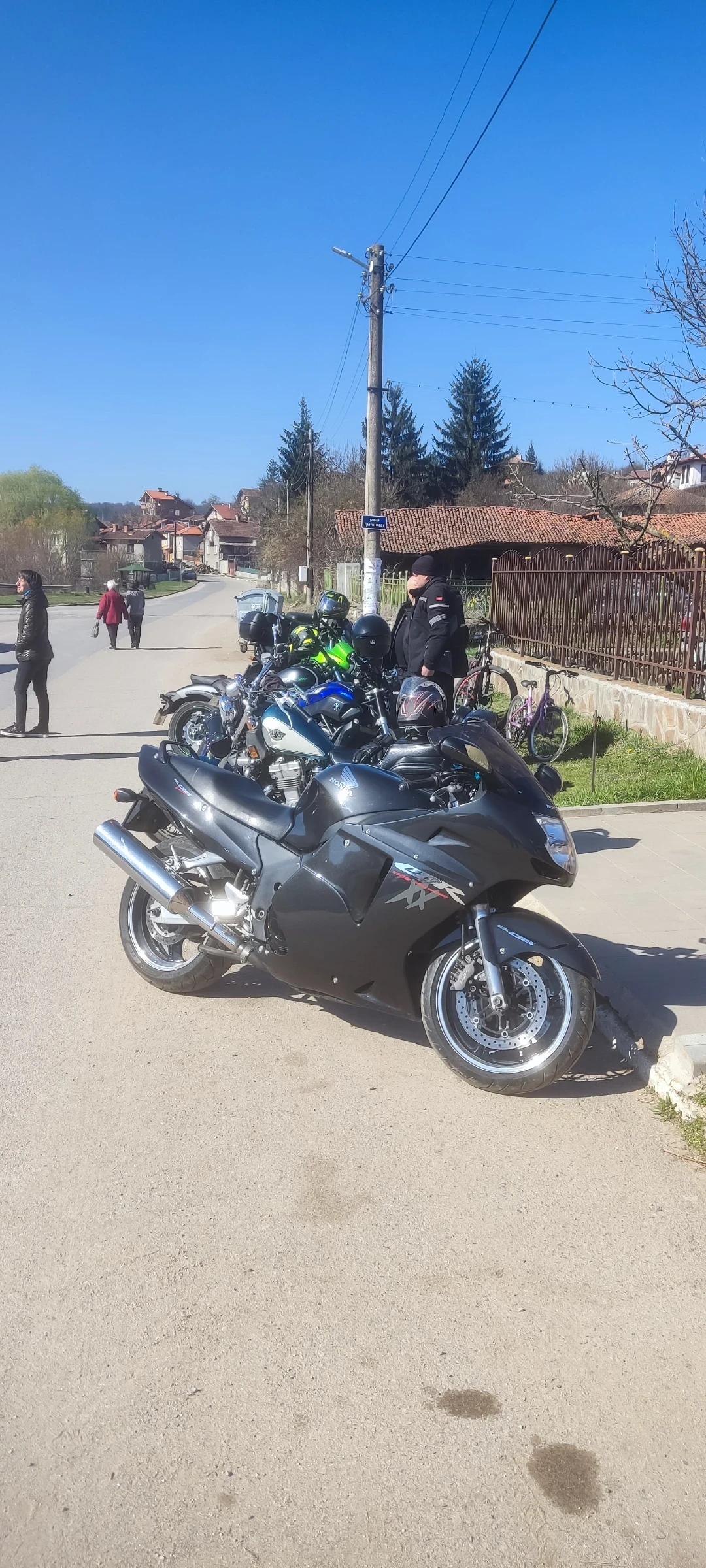 Honda Cbr 1100XX - изображение 2
