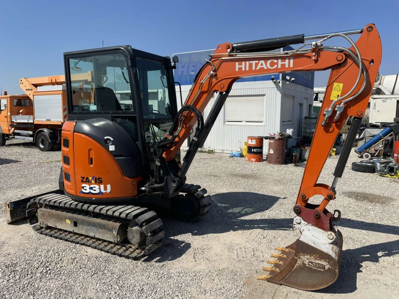 Багер Hitachi ZX 33U-6, снимка 4 - Индустриална техника - 47331417