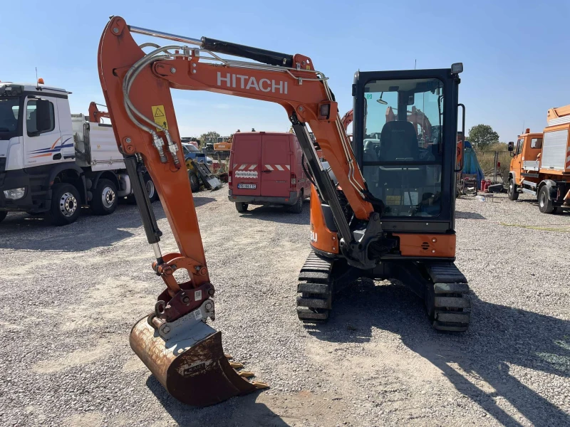 Багер Hitachi ZX 33U-6, снимка 9 - Индустриална техника - 47331417