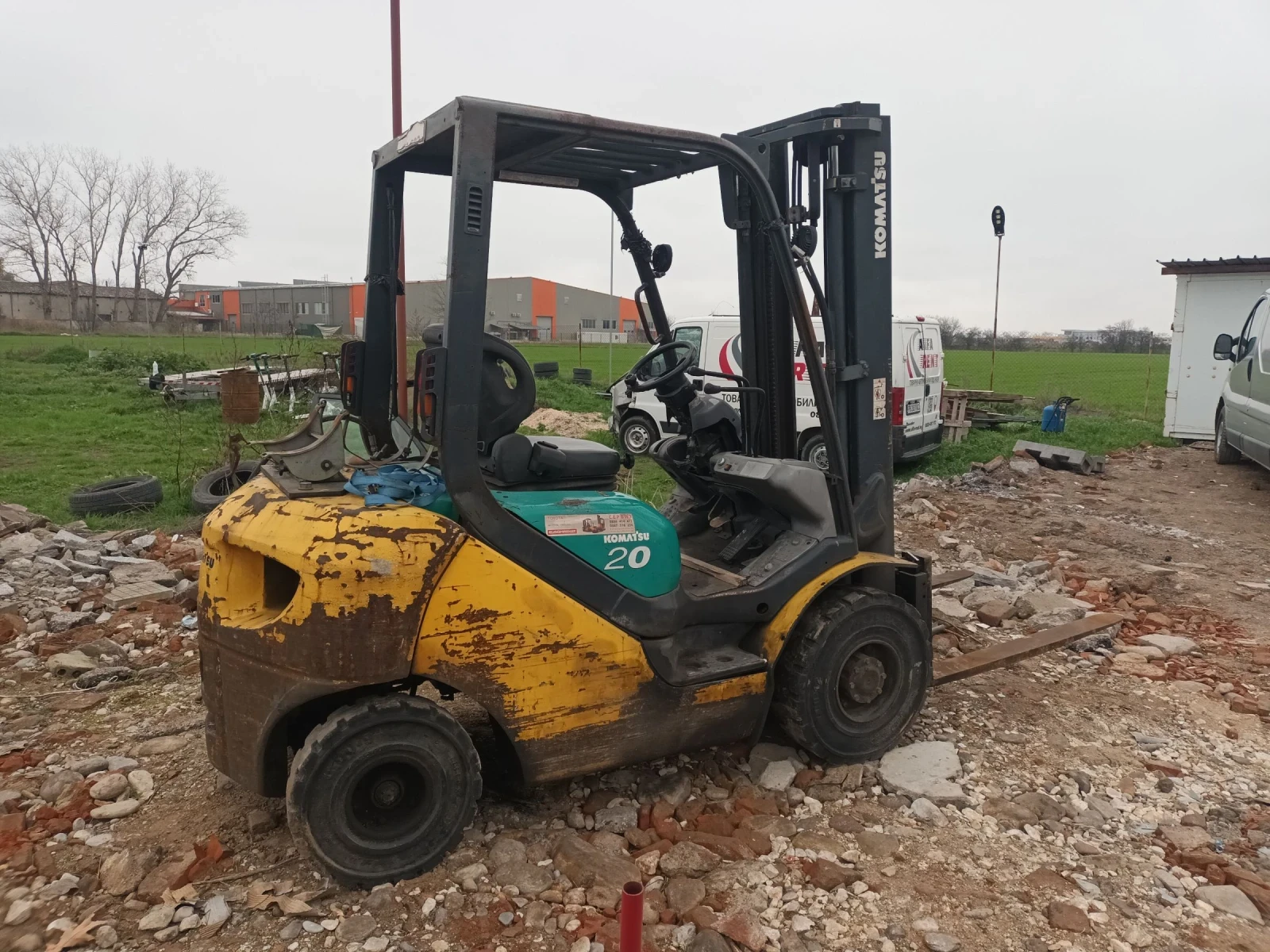 ������� Komatsu  ��� | Mobile.bg � ����������� 3