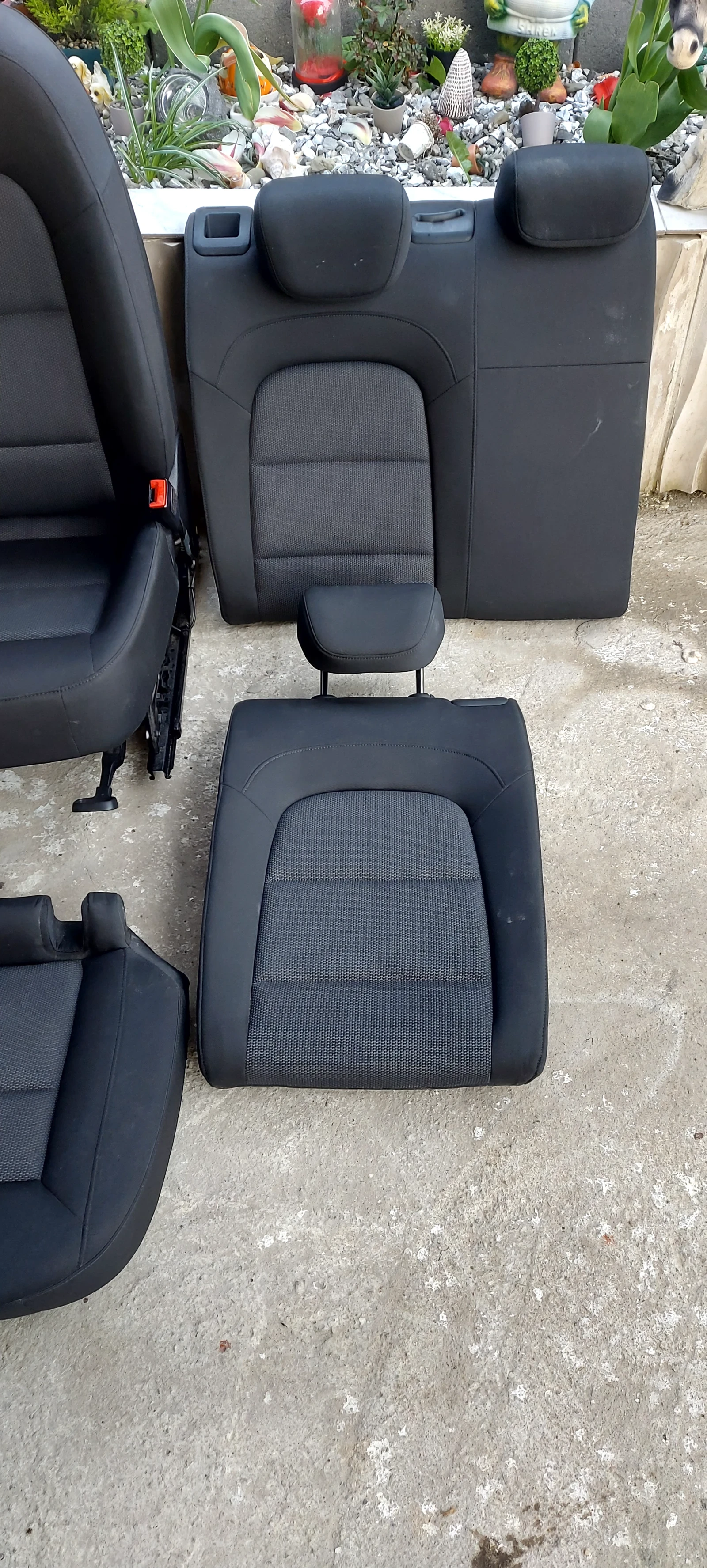 Продавам седалки за Volkswagen Tiguan 