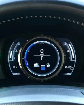 Lexus IS 300 F-Sport | Auto.bg — изображение 12