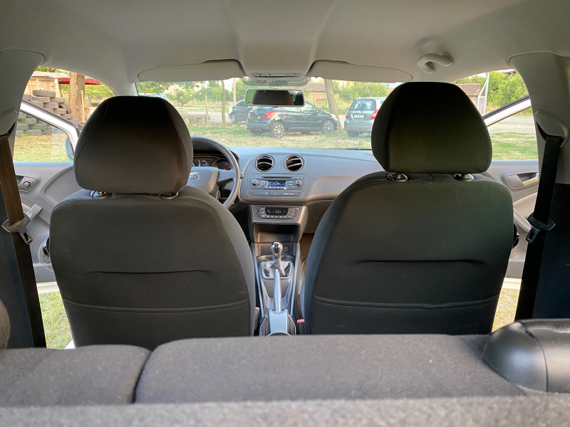 Seat Ibiza, снимка 9 - Автомобили и джипове - 45345197