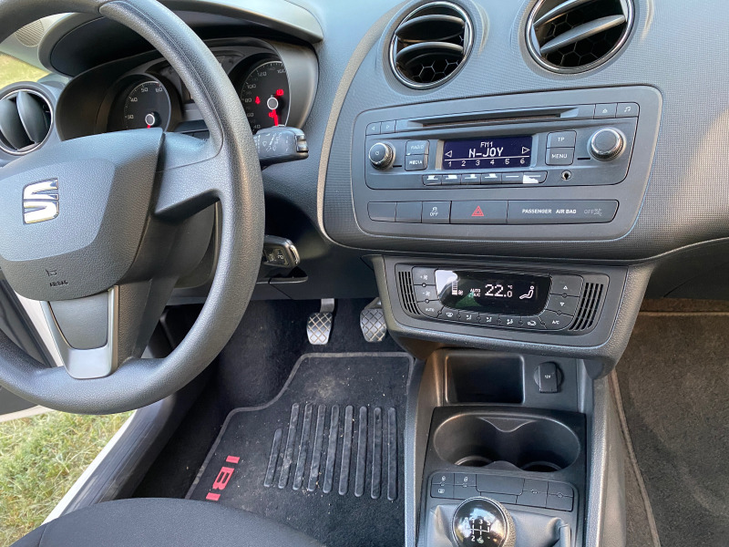 Seat Ibiza, снимка 8 - Автомобили и джипове - 45345197
