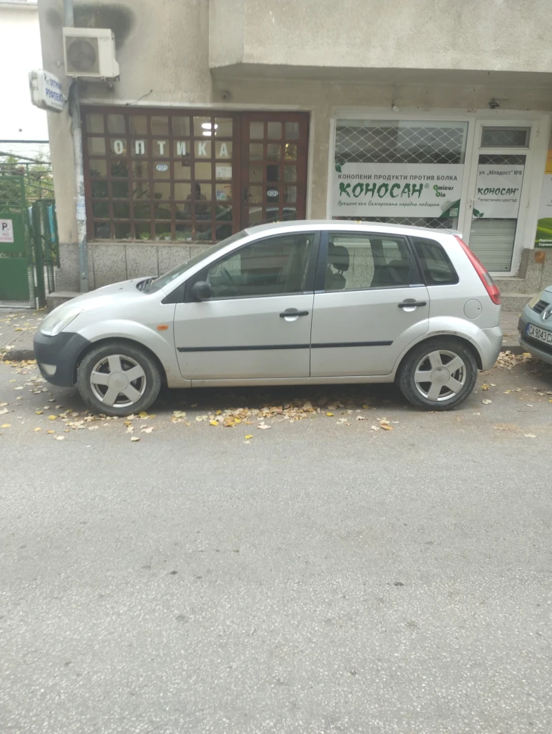 Ford Fiesta, снимка 1 - Автомобили и джипове - 47522508