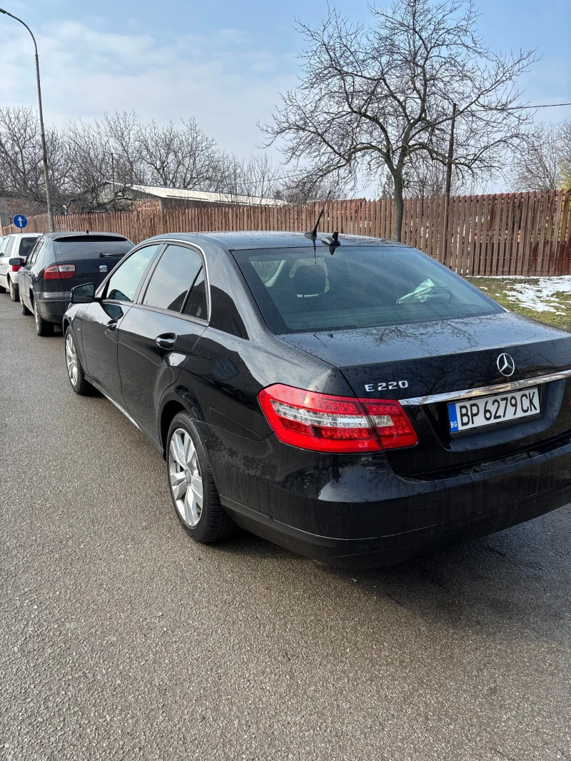 Mercedes-Benz E 220 E220 CDI, снимка 3 - Автомобили и джипове - 49599771