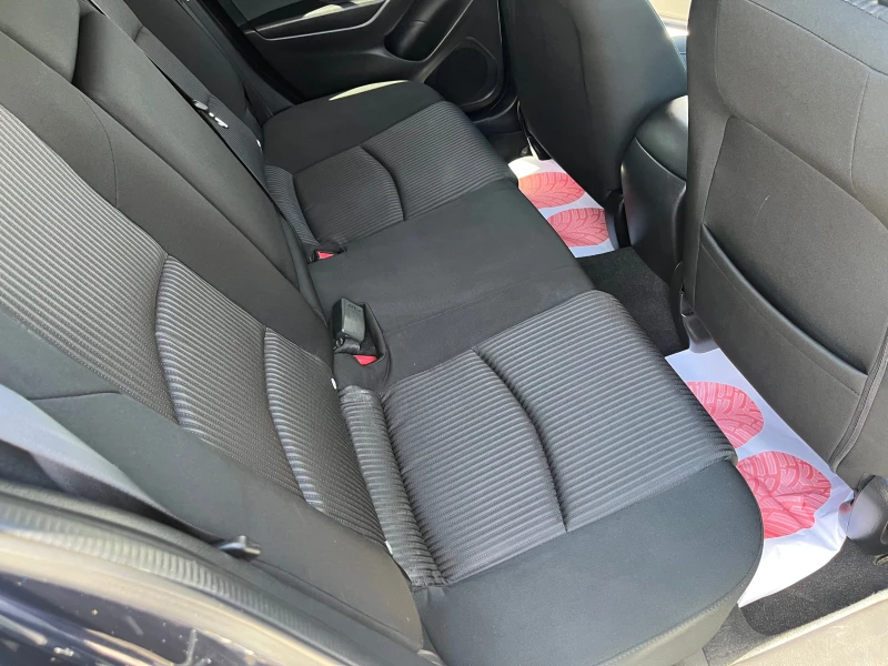 Mazda 3 2.2 D/Automat, снимка 9 - Автомобили и джипове - 50008749