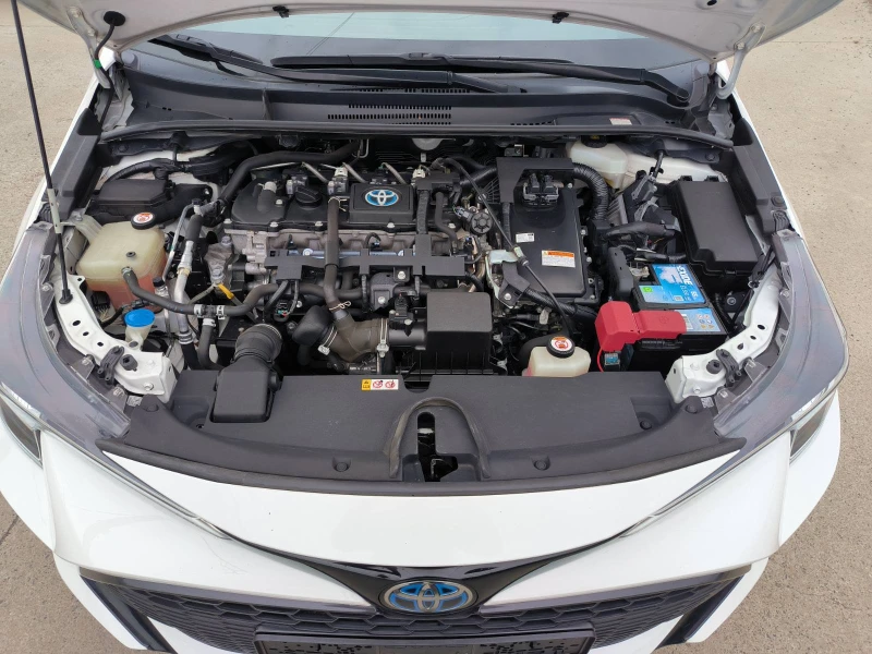 Toyota Corolla 1.8i-Hybrid-Euro-6D-Navi-Kamera, снимка 9 - Автомобили и джипове - 50314808
