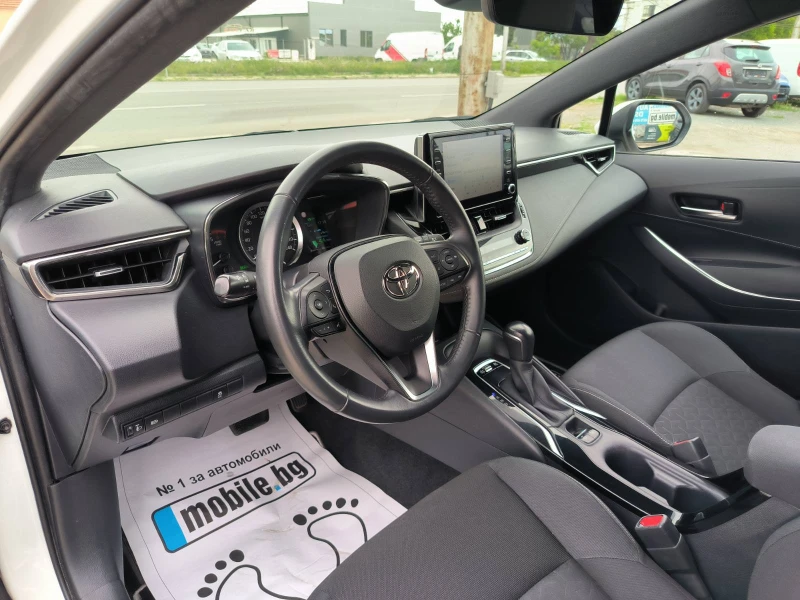 Toyota Corolla 1.8i-Hybrid-Euro-6D-Navi-Kamera, снимка 13 - Автомобили и джипове - 50314808