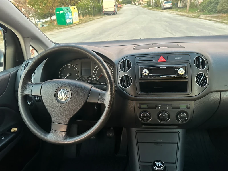 VW Golf Plus 5, снимка 16 - Автомобили и джипове - 51501735