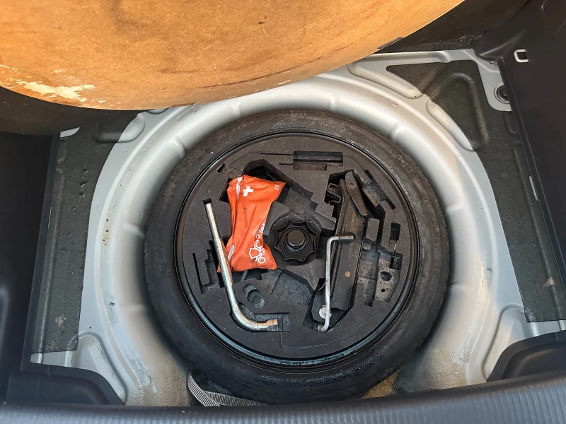 VW Golf Plus 5, снимка 9 - Автомобили и джипове - 51501735