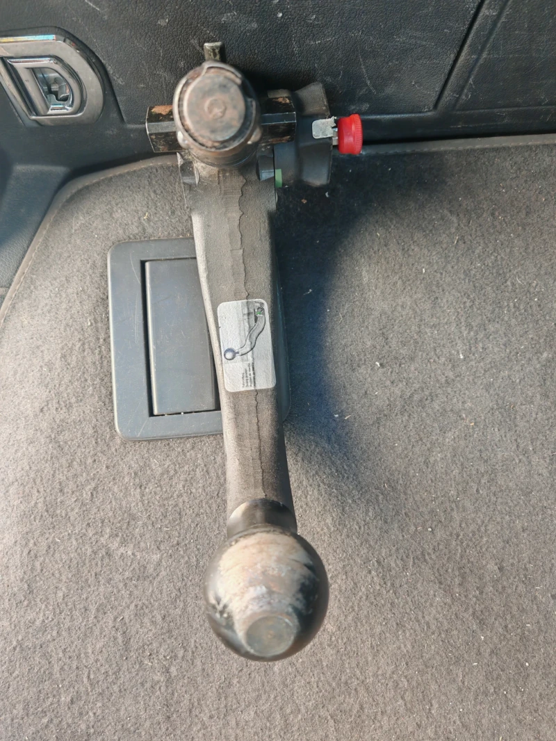 VW Touran, снимка 7 - Автомобили и джипове - 52797117