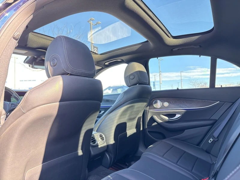 Mercedes-Benz E 300 4Matic / BURMESTER / DIGITAL / PANO / ЩОРИ / HUD, снимка 15 - Автомобили и джипове - 53005150