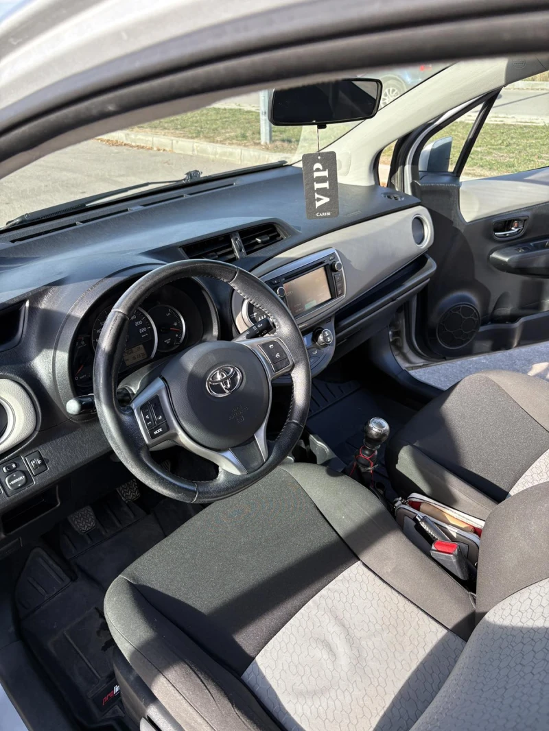 Toyota Yaris, снимка 9 - Автомобили и джипове - 53181980