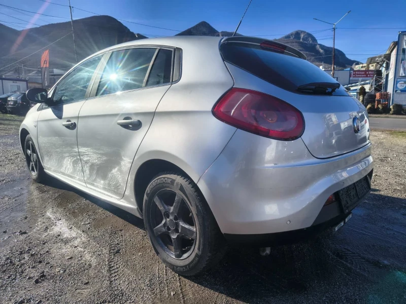 Fiat Bravo 1.9 Mjet, снимка 11 - Автомобили и джипове - 53322866