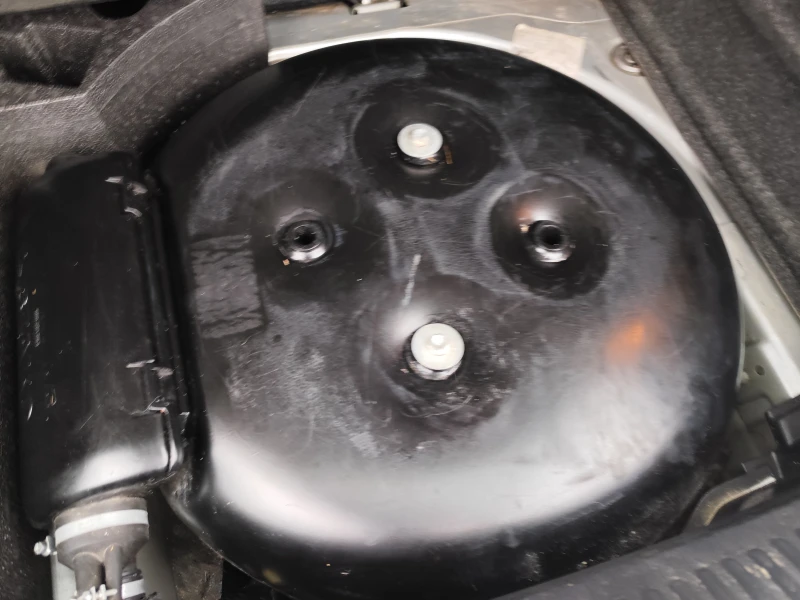 VW Polo 1.4i* ГАЗОВА УРЕДБА* KLIMA* , снимка 12 - Автомобили и джипове - 53513095