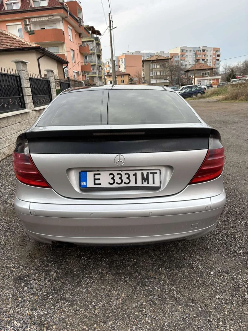 Mercedes-Benz C 180, снимка 3 - Автомобили и джипове - 53514868
