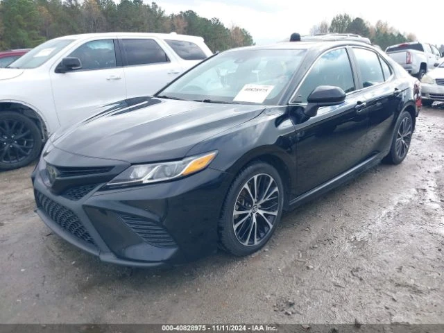 Toyota Camry SE , снимка 2 - Автомобили и джипове - 48417086