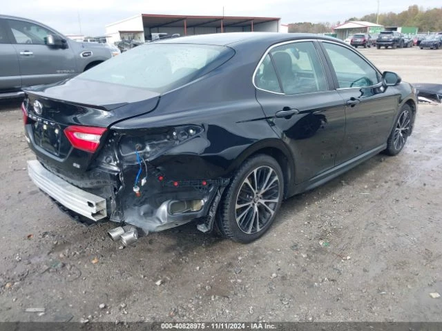 Toyota Camry SE , снимка 4 - Автомобили и джипове - 48417086