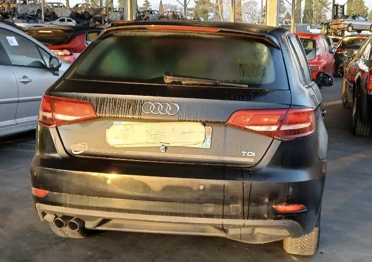 Audi A3 2.0TDI S-Tronic LED 10.2016г, снимка 5 - Автомобили и джипове - 48522436