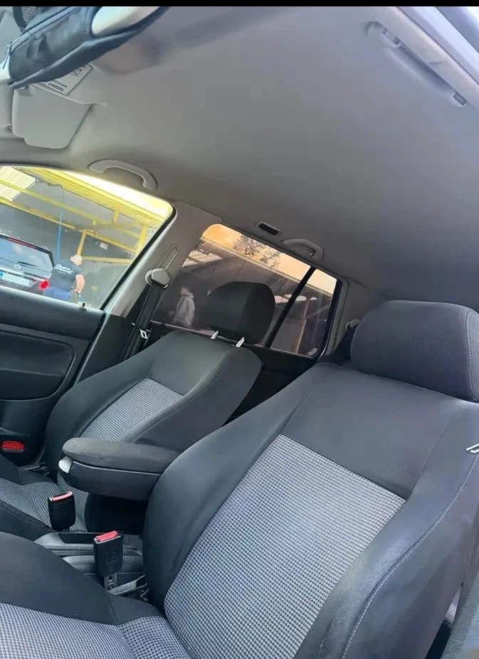 VW Golf 1.9 90к.с., снимка 4 - Автомобили и джипове - 54414444