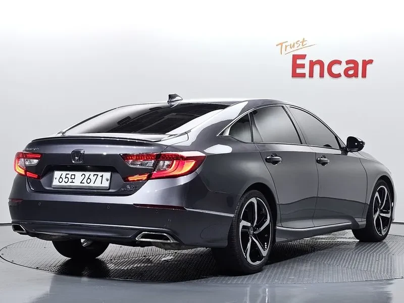 Honda Accord 2.0 Turbo Sports, снимка 4 - Автомобили и джипове - 55841835