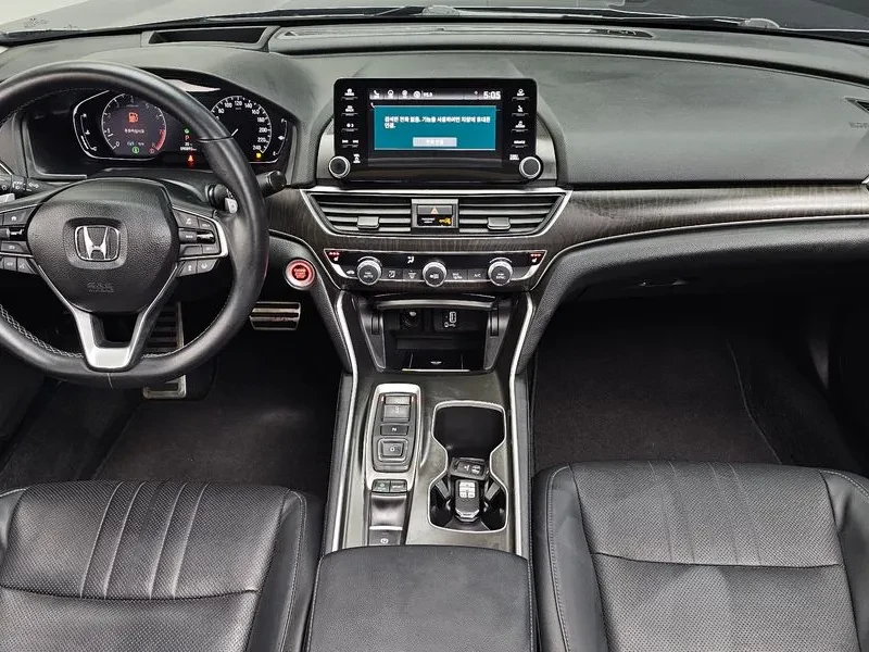 Honda Accord 2.0 Turbo Sports, снимка 13 - Автомобили и джипове - 55841835