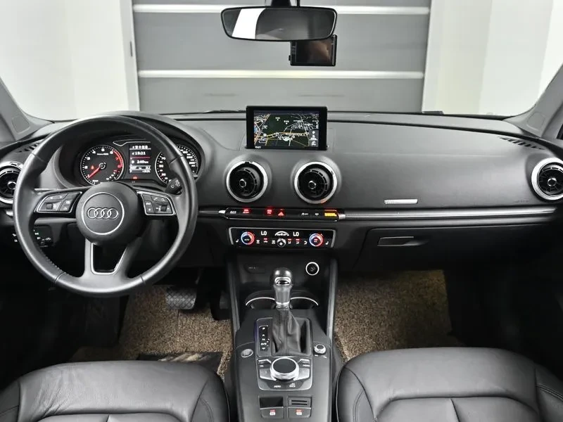 Audi A3 A3 40 Tfsi 8V, снимка 7 - Автомобили и джипове - 56112604