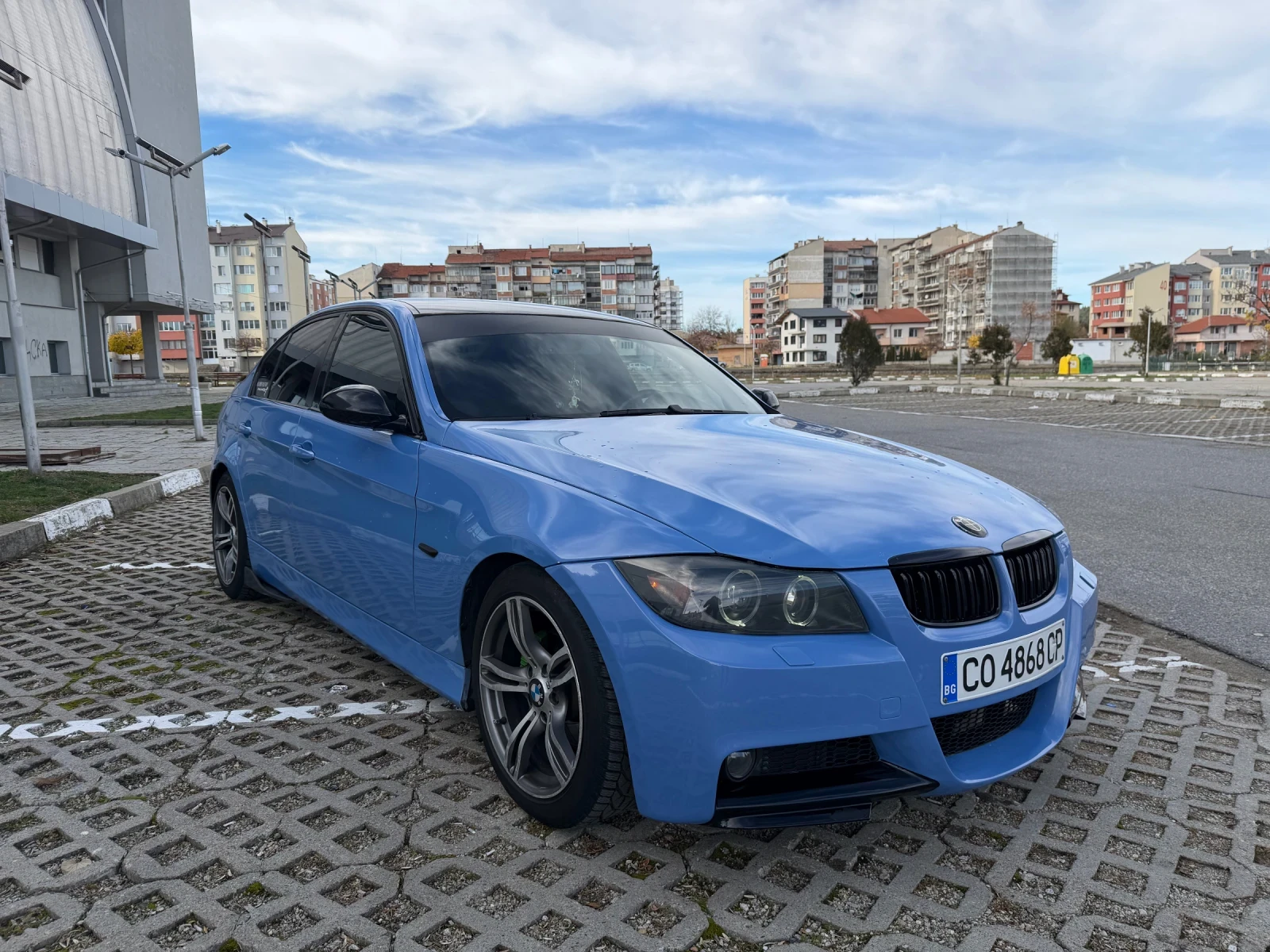 BMW 320, снимка 1