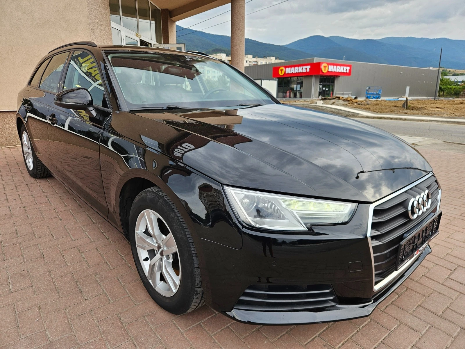 Audi A4 2.0TDI, 150к.с., 6ск, Euro 6B, Sport, Navi! - [1] 