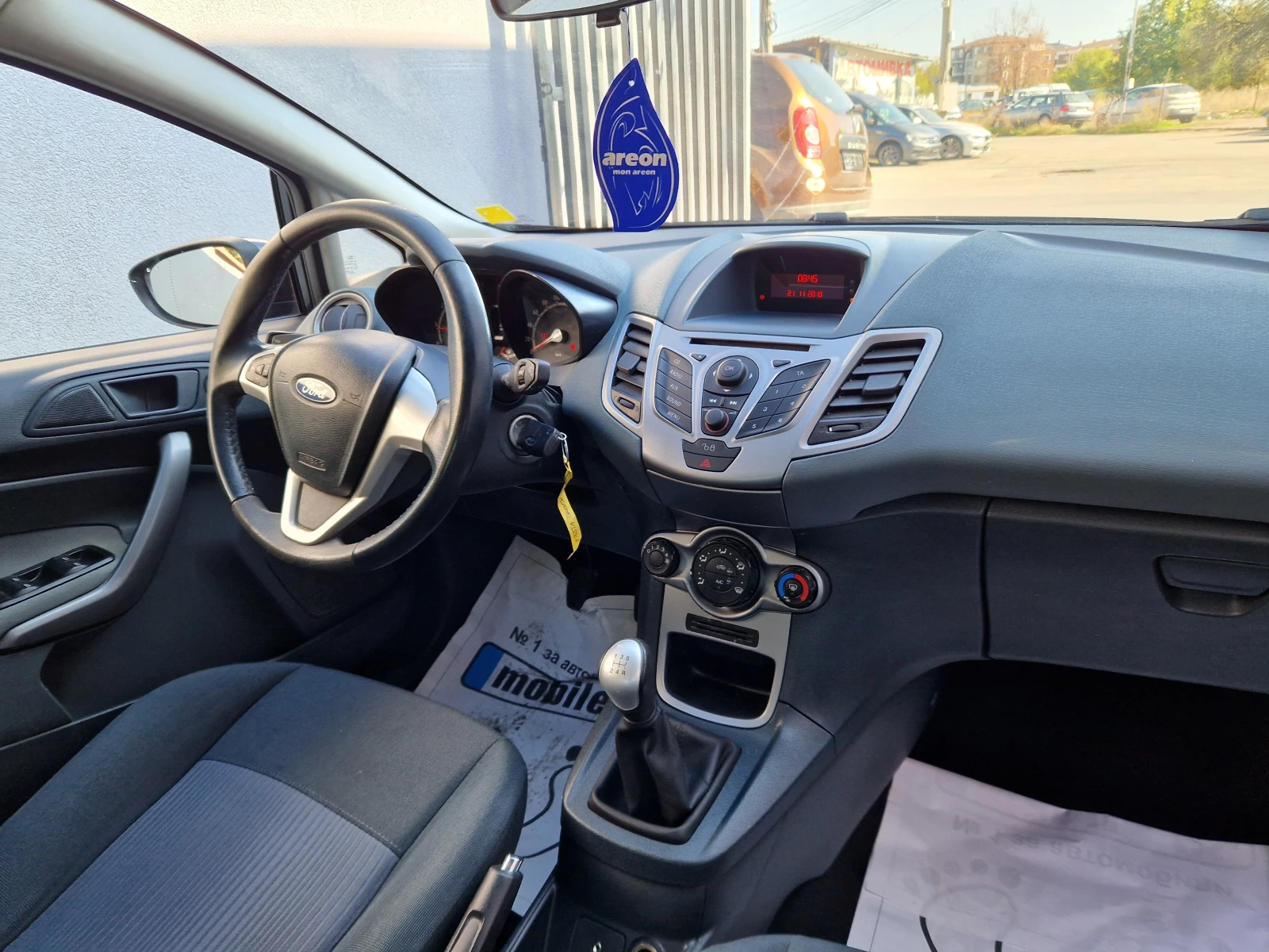 Ford Fiesta 1.2i EURO 5A  - изображение 9