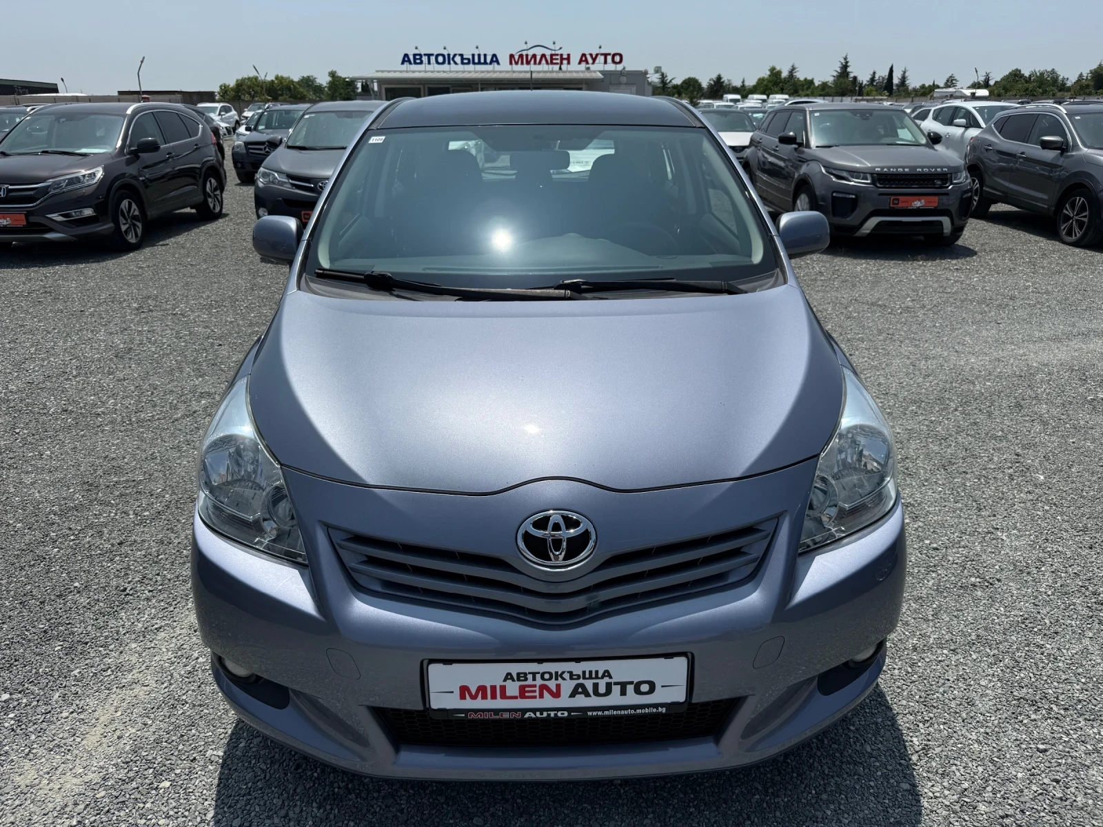 Toyota Verso (KATO НОВА) - изображение 2