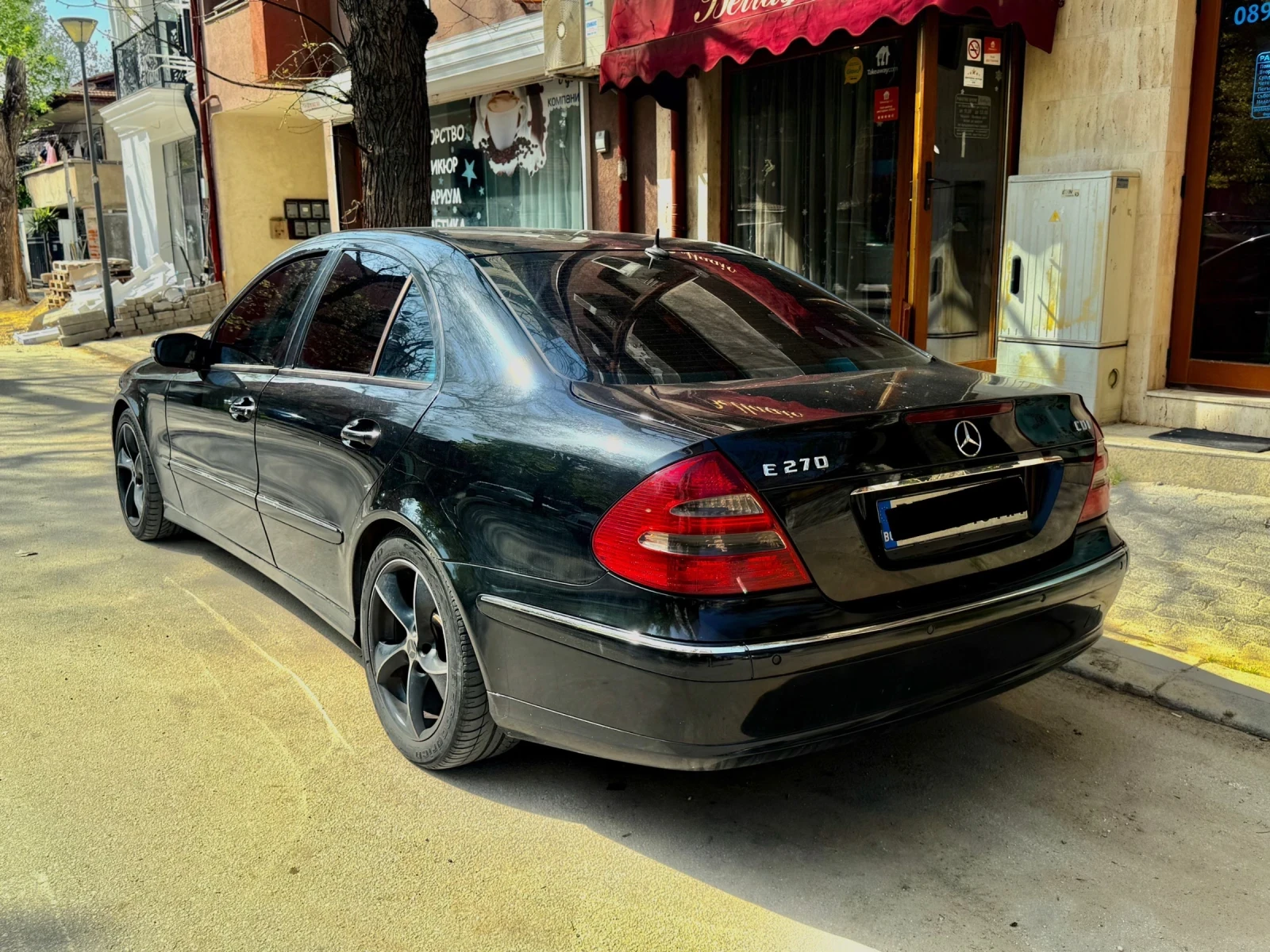 Mercedes-Benz E 270  - изображение 2