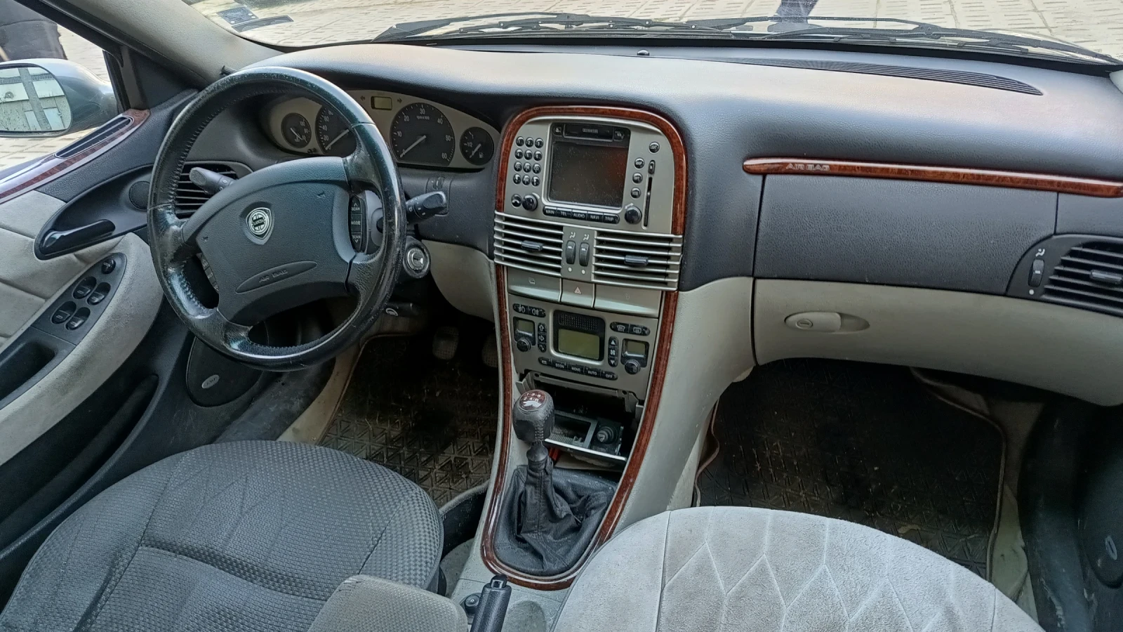 Lancia Lybra 2.4 JDI - изображение 5
