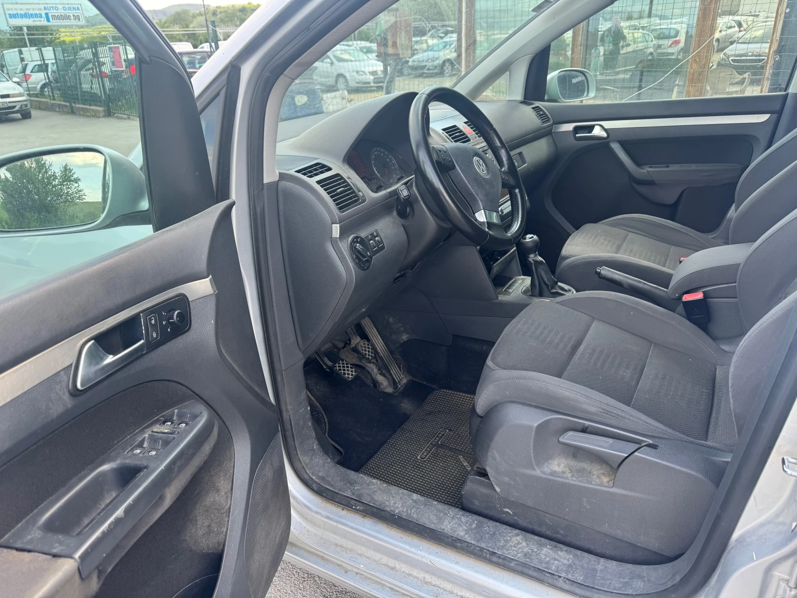 VW Touran 1.9TDi-7 места - изображение 9