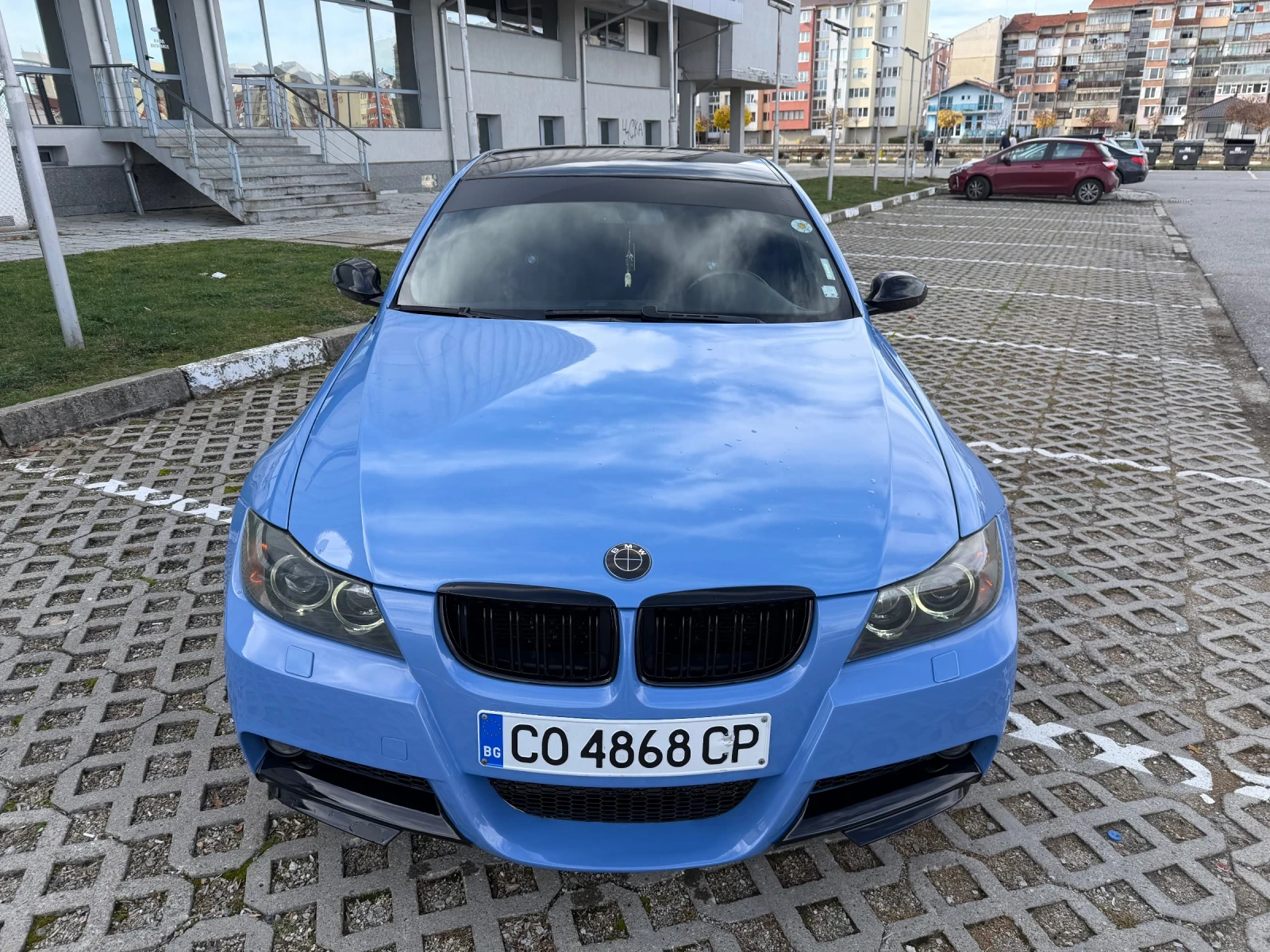 BMW 320  - изображение 8