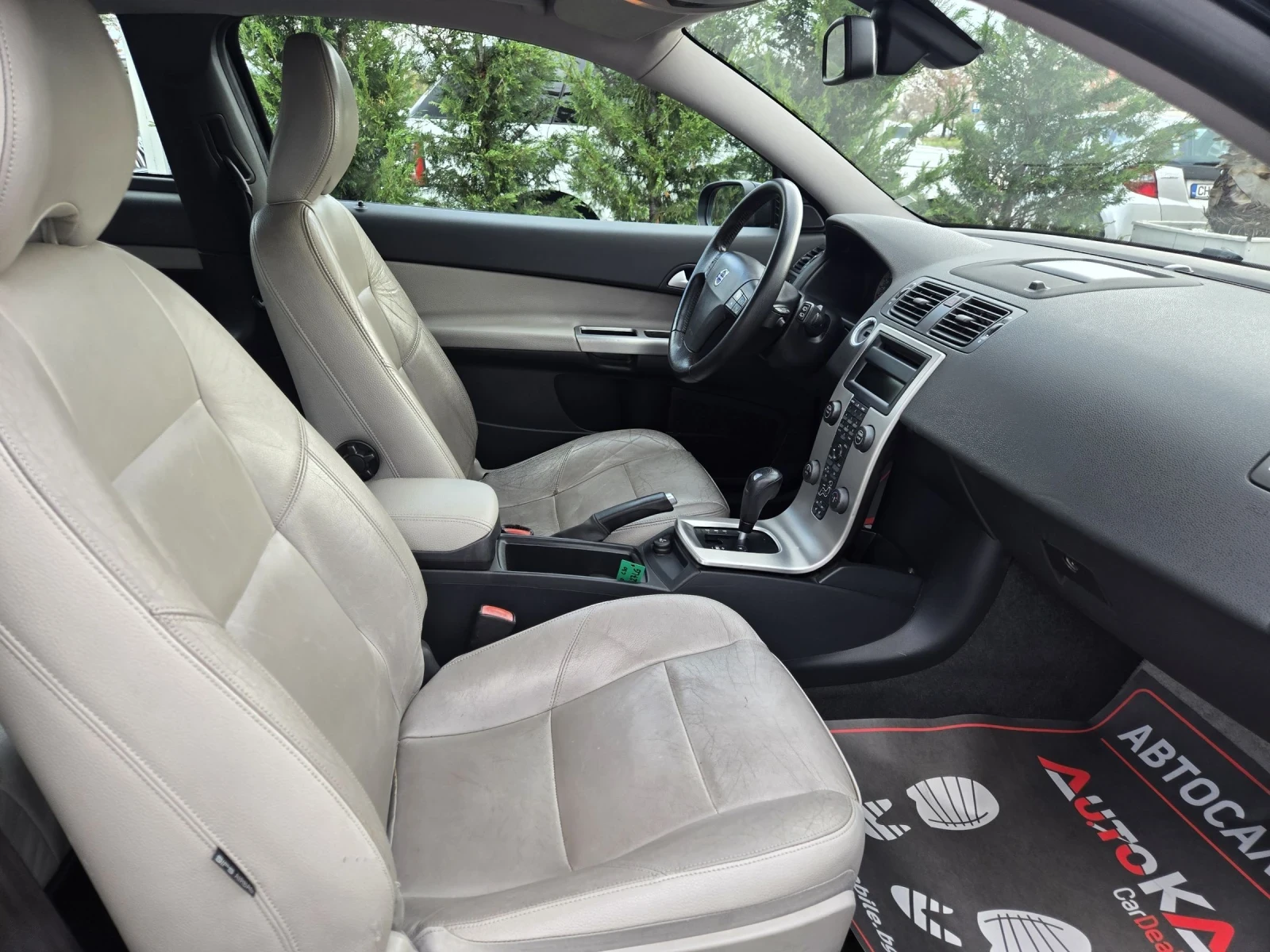 Volvo C30 2.4D5-180= = R-DESIGN= 143.000km | Mobile.bg   14