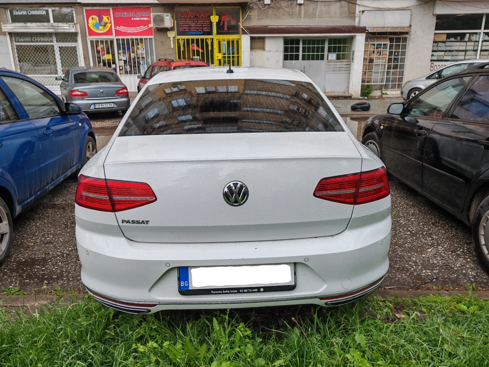 VW Passat 2.0 TDI R-Line, снимка 4 - Автомобили и джипове - 53760723