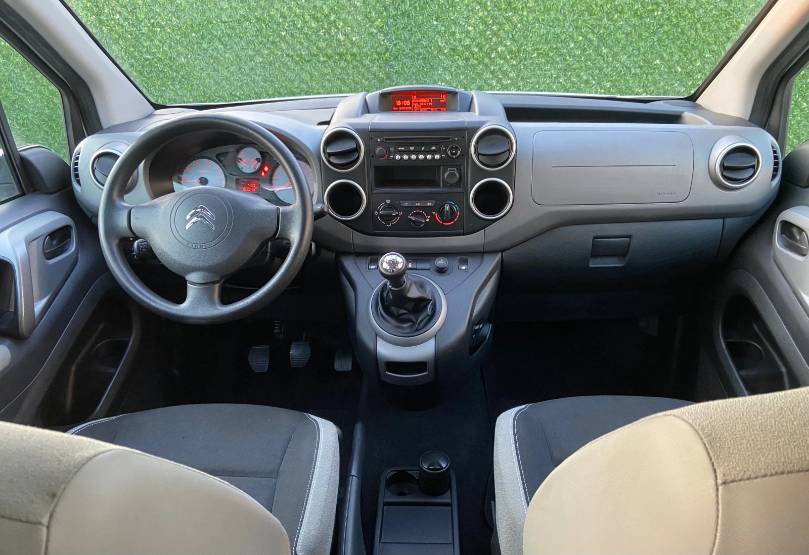 Citroen Berlingo 1.6hdi N1 Euro6, снимка 6 - Автомобили и джипове - 53866154