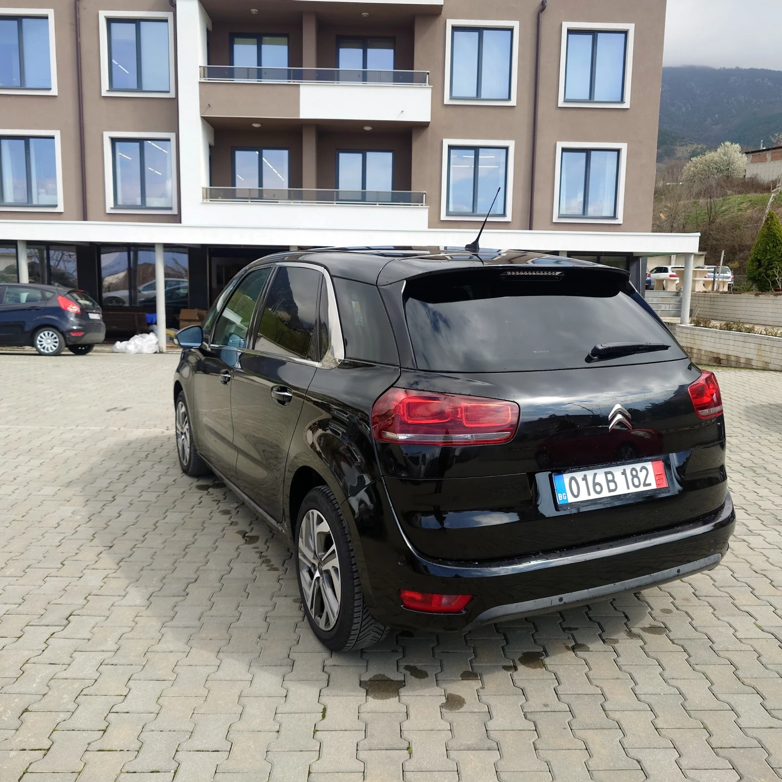 Citroen C4 Picasso 1.6HDI 120, снимка 3 - Автомобили и джипове - 54045179