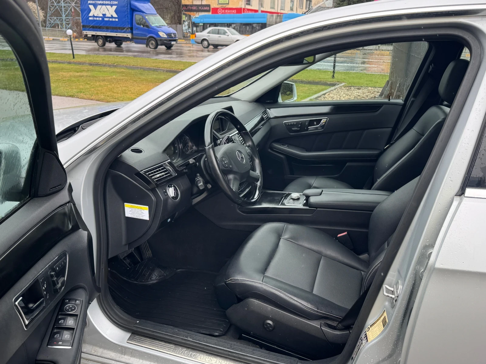 Mercedes-Benz E 350, снимка 7 - Автомобили и джипове - 54072231