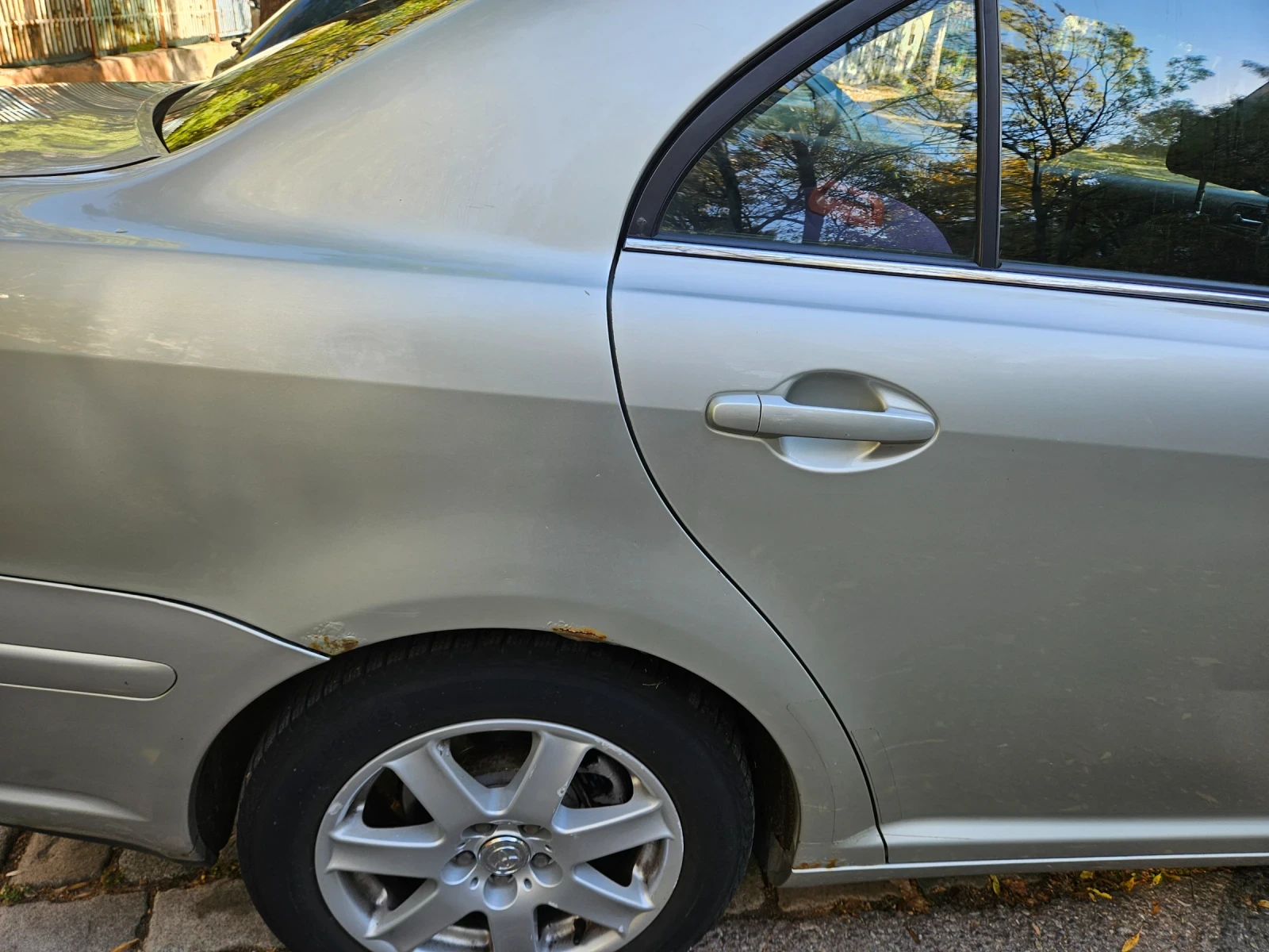 Toyota Avensis, снимка 8 - Автомобили и джипове - 54097851