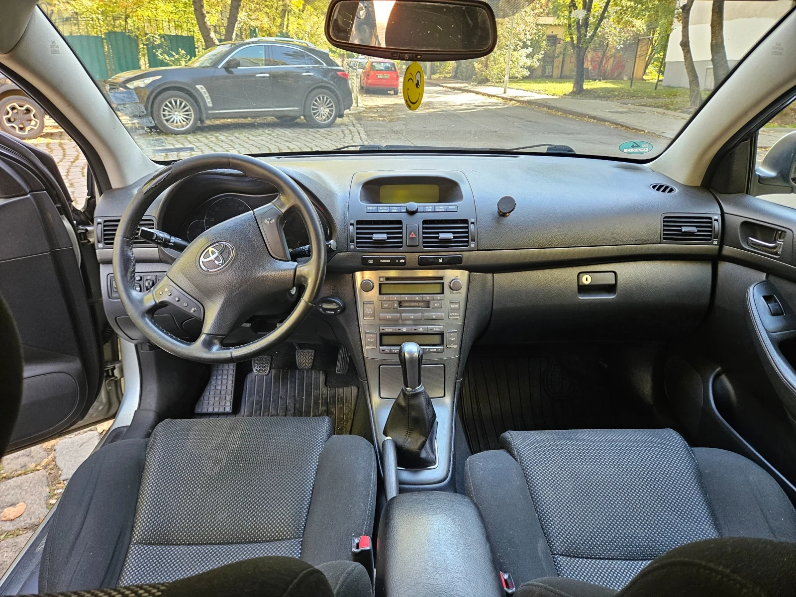 Toyota Avensis, снимка 6 - Автомобили и джипове - 54097851