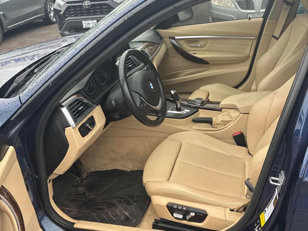 BMW 320 * 320i xDrive * CARFAX * ���� �� �� | Mobile.bg � ����������� 12