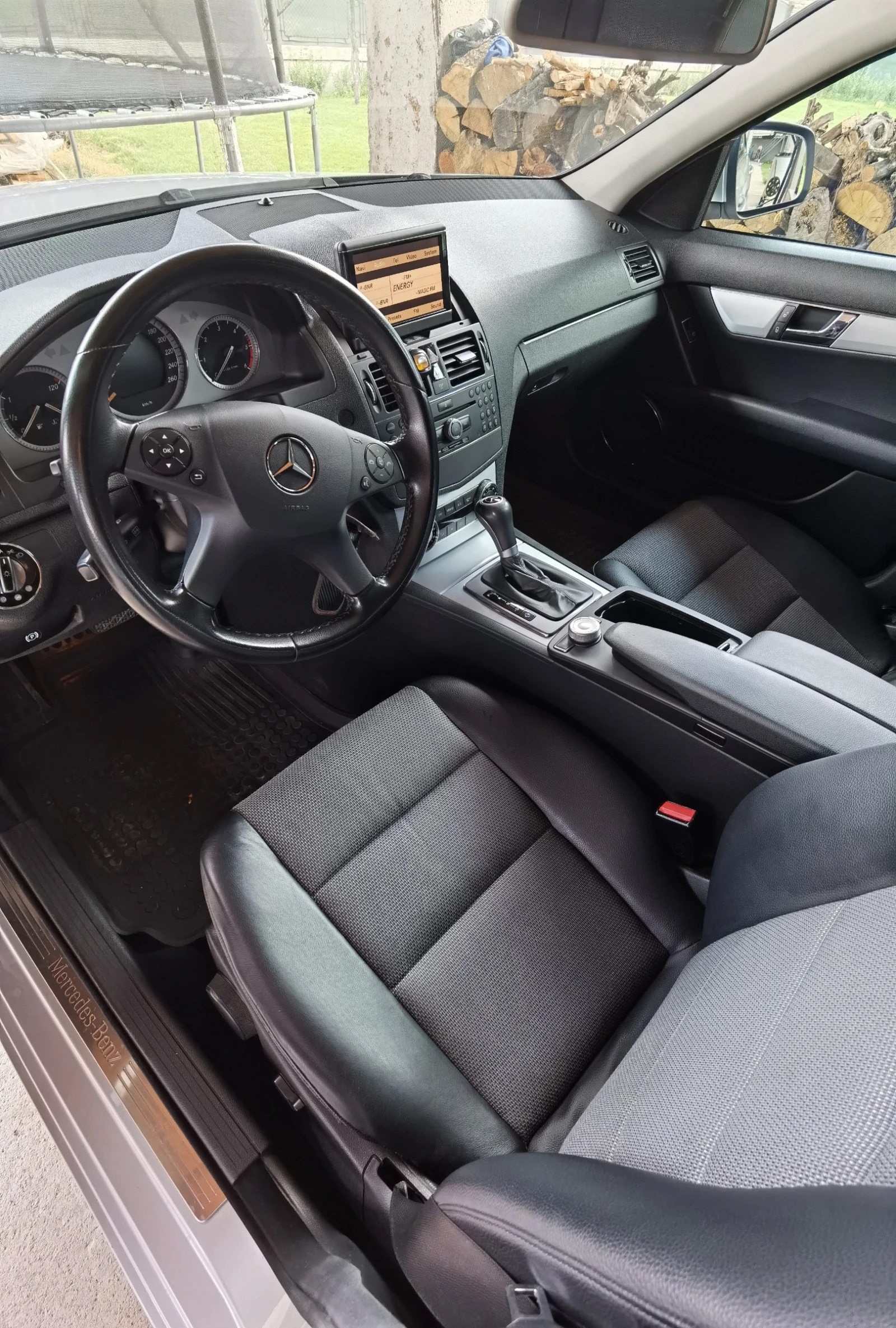 Mercedes-Benz C 220 Avantgarde, снимка 6 - Автомобили и джипове - 54292117