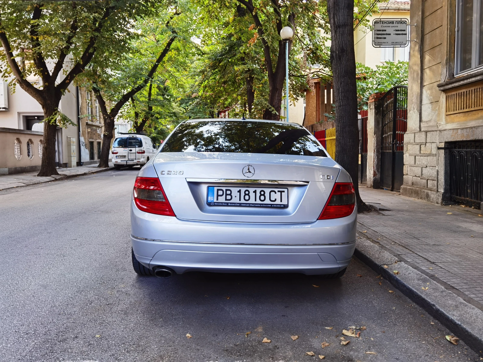 Mercedes-Benz C 220 Avantgarde, снимка 3 - Автомобили и джипове - 54292117