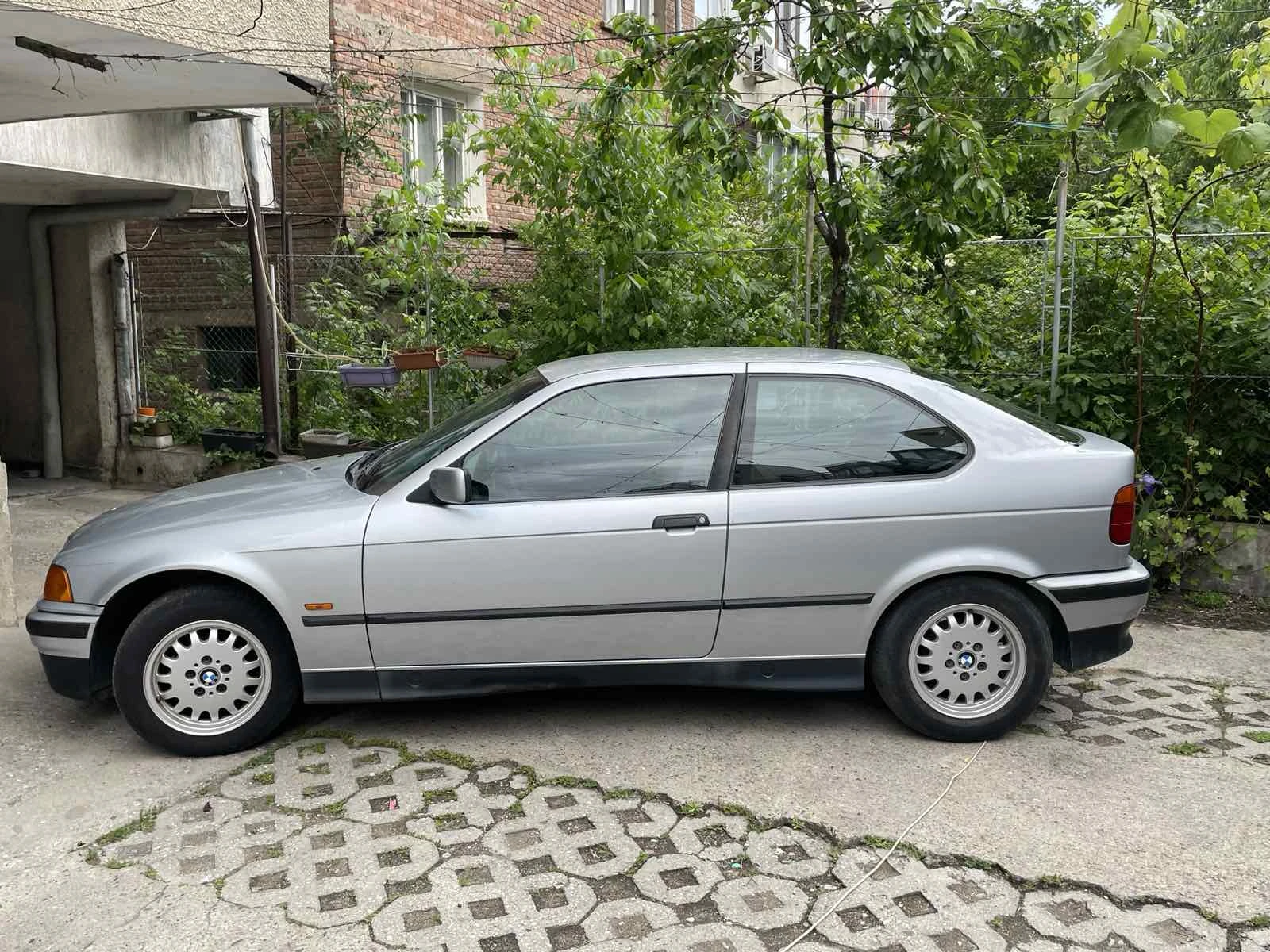 BMW 316, снимка 10 - Автомобили и джипове - 54605767